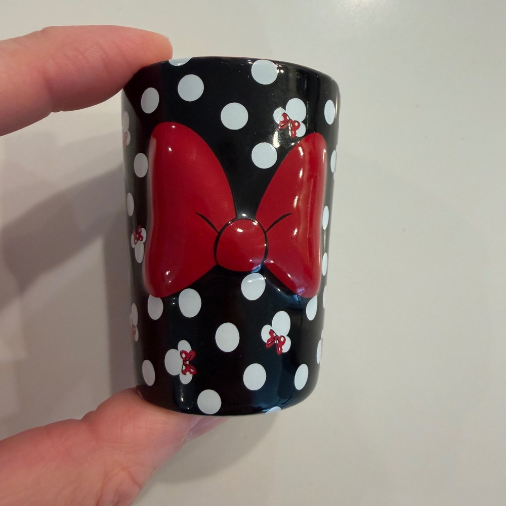 Disney Minnie Mouse Polka Dot 3D Red Bow Ceramic‎ Shot Glass Toothpick Holder